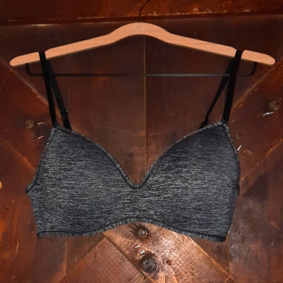 🌟3/50 (Bundle) Sport's Style Bra (No Wire)Bundle Set - Picture 5 of 13